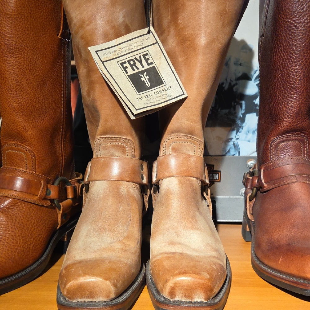 Ladied FRYE BOOTS